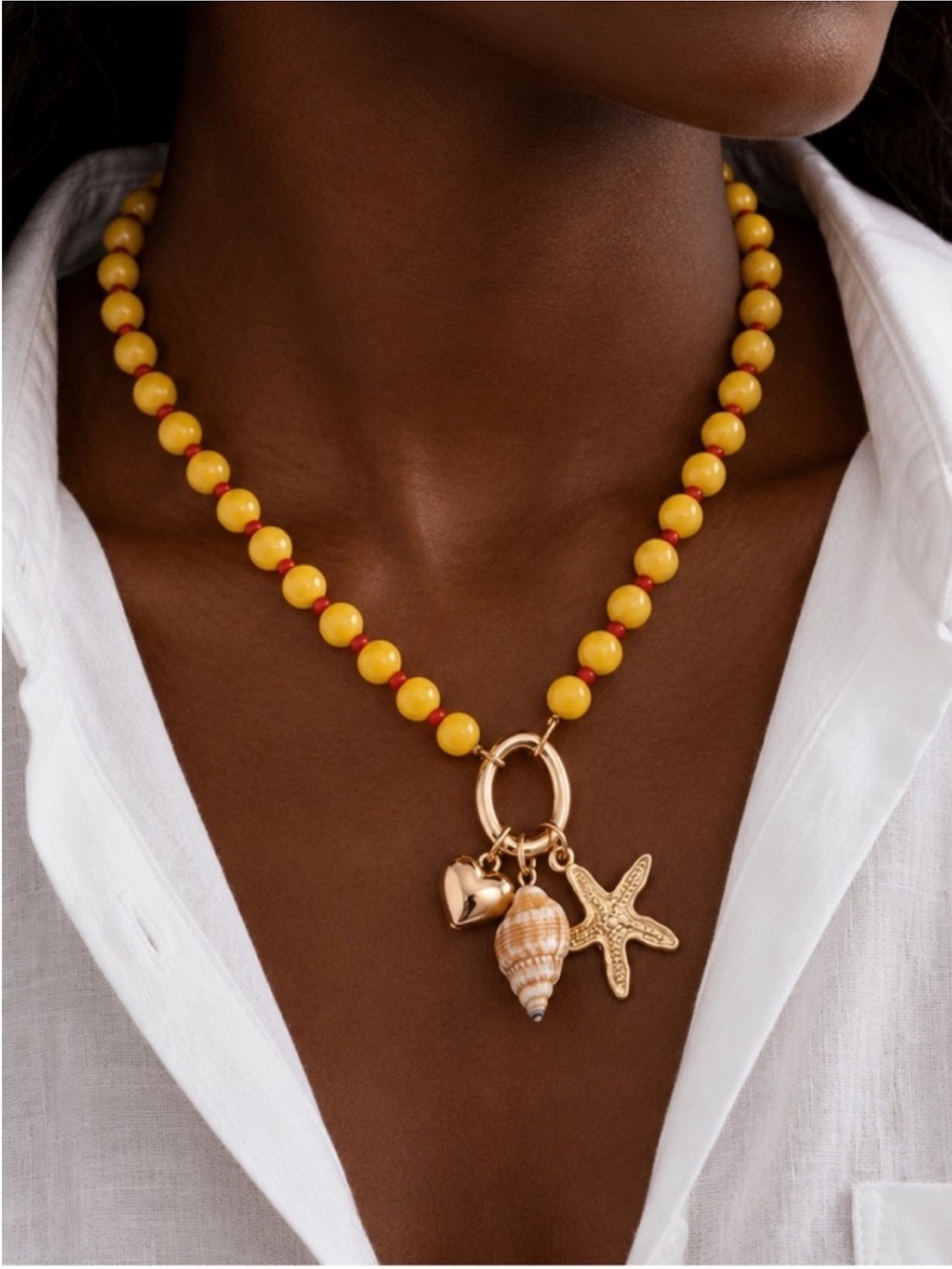 New! Coastal Yellow Beaded Gold Shell Starfish Charm Necklace NWOT (1047) - Picture 1 of 2
